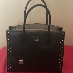 MICHAEL KORS BLACK PURSE